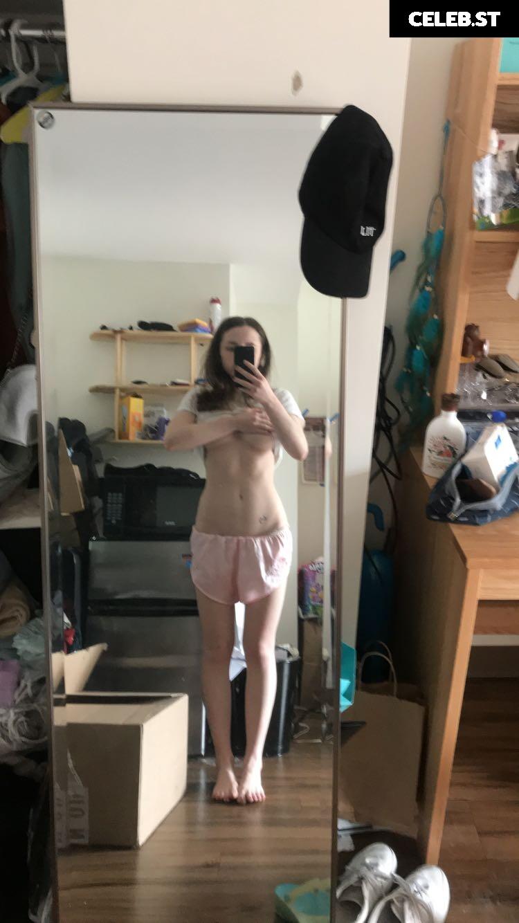 Lily Mo Sheen Image 2116802