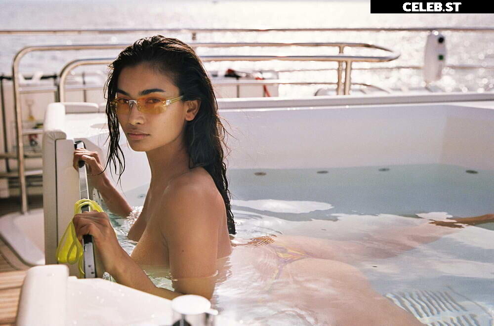 Kelly Gale Image 2116556