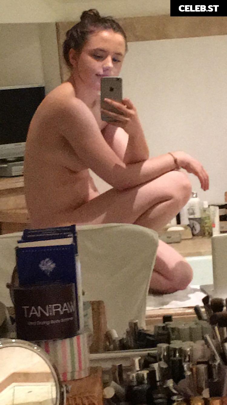 Lily Mo Sheen Image 2117151