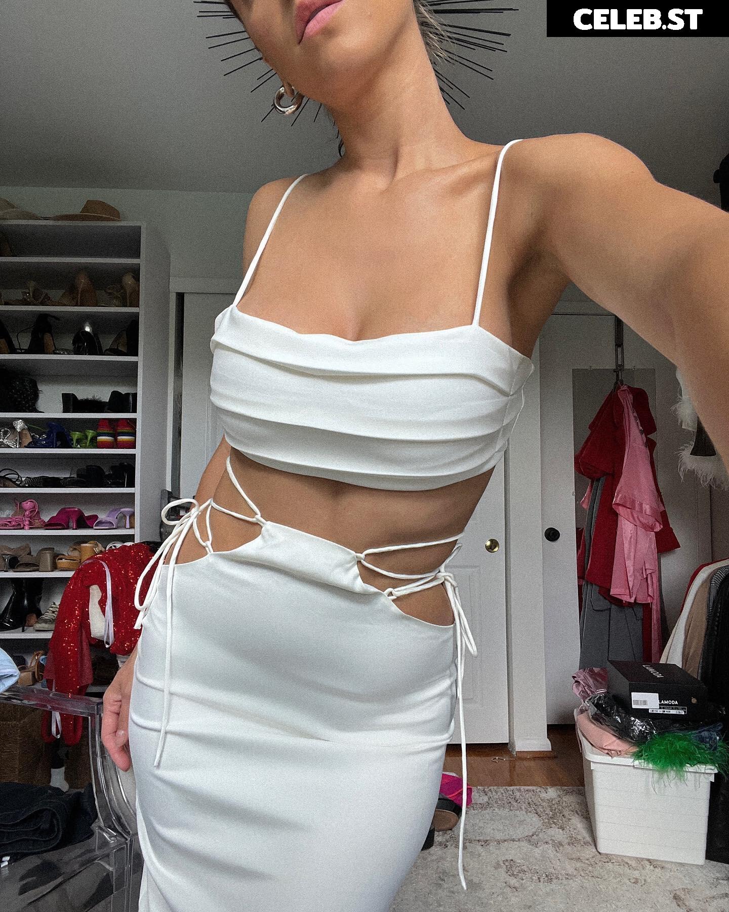 Andrea Helfrich Image 2114840