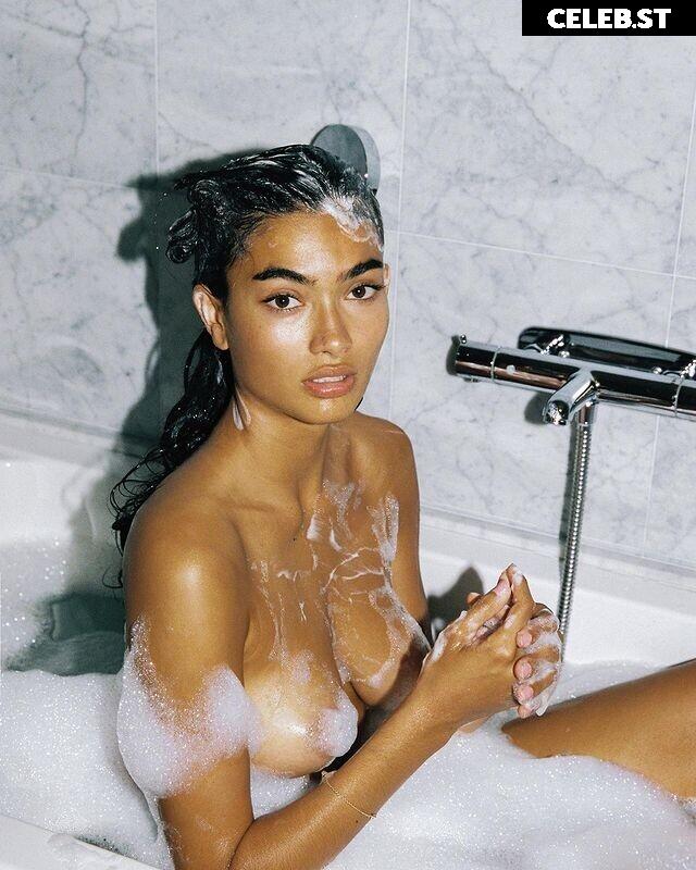 Kelly Gale Image 2114562