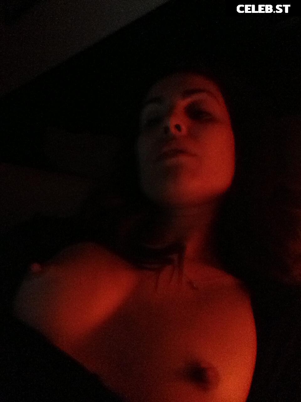 Carly Pope Image 2114373