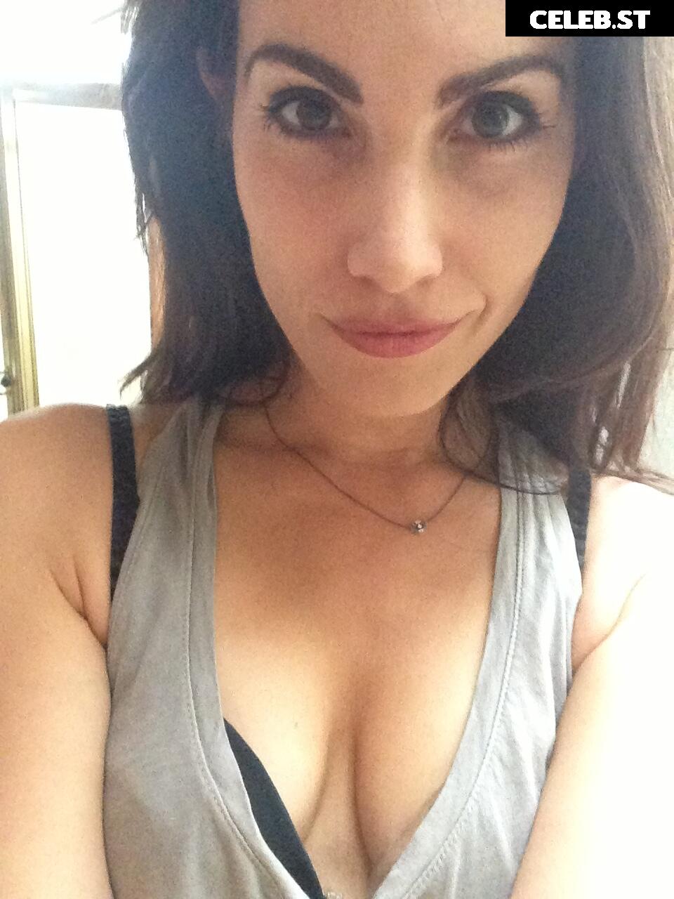 Carly Pope Image 2114272