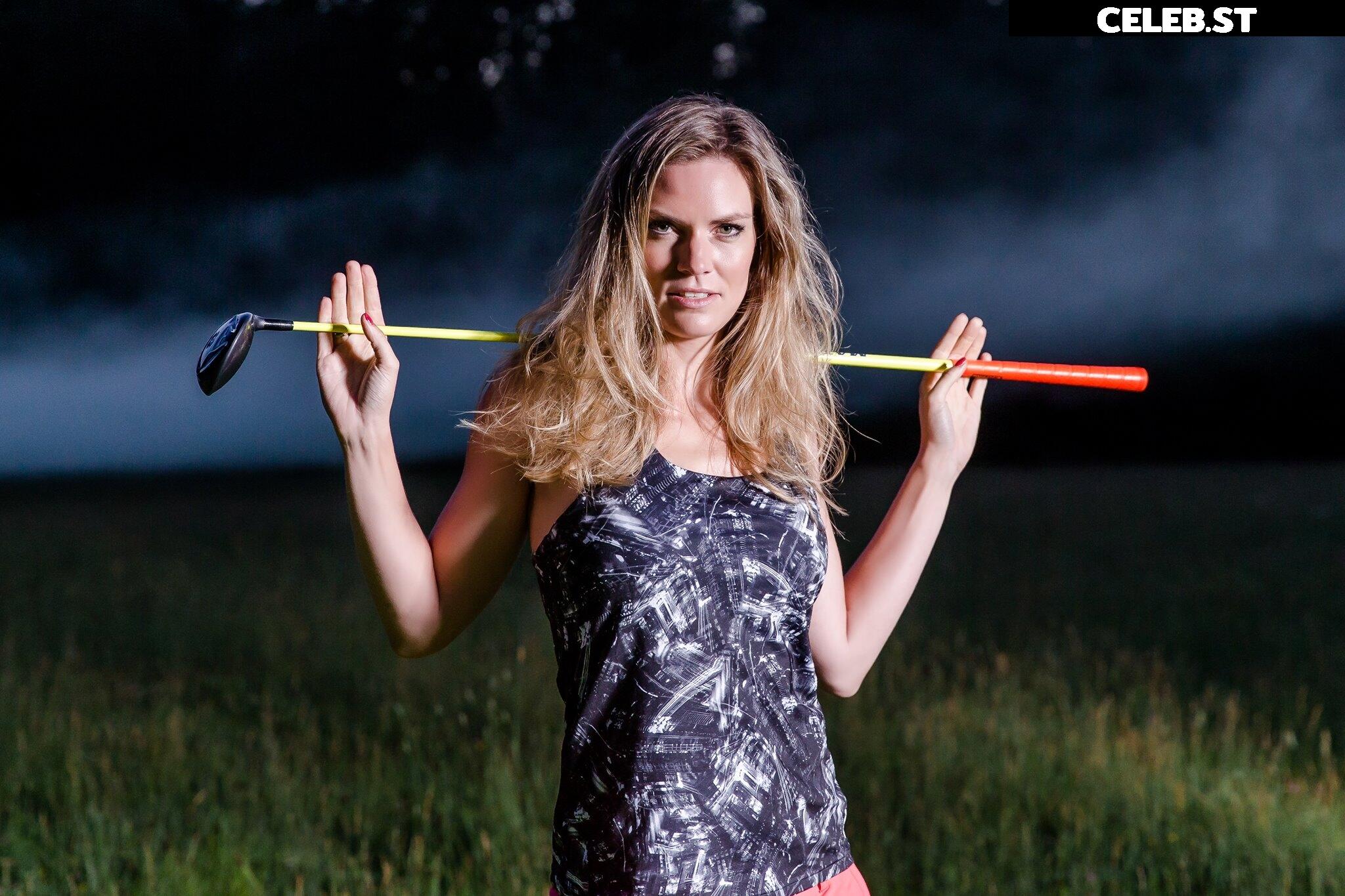 Julia Scharf Image 2111826