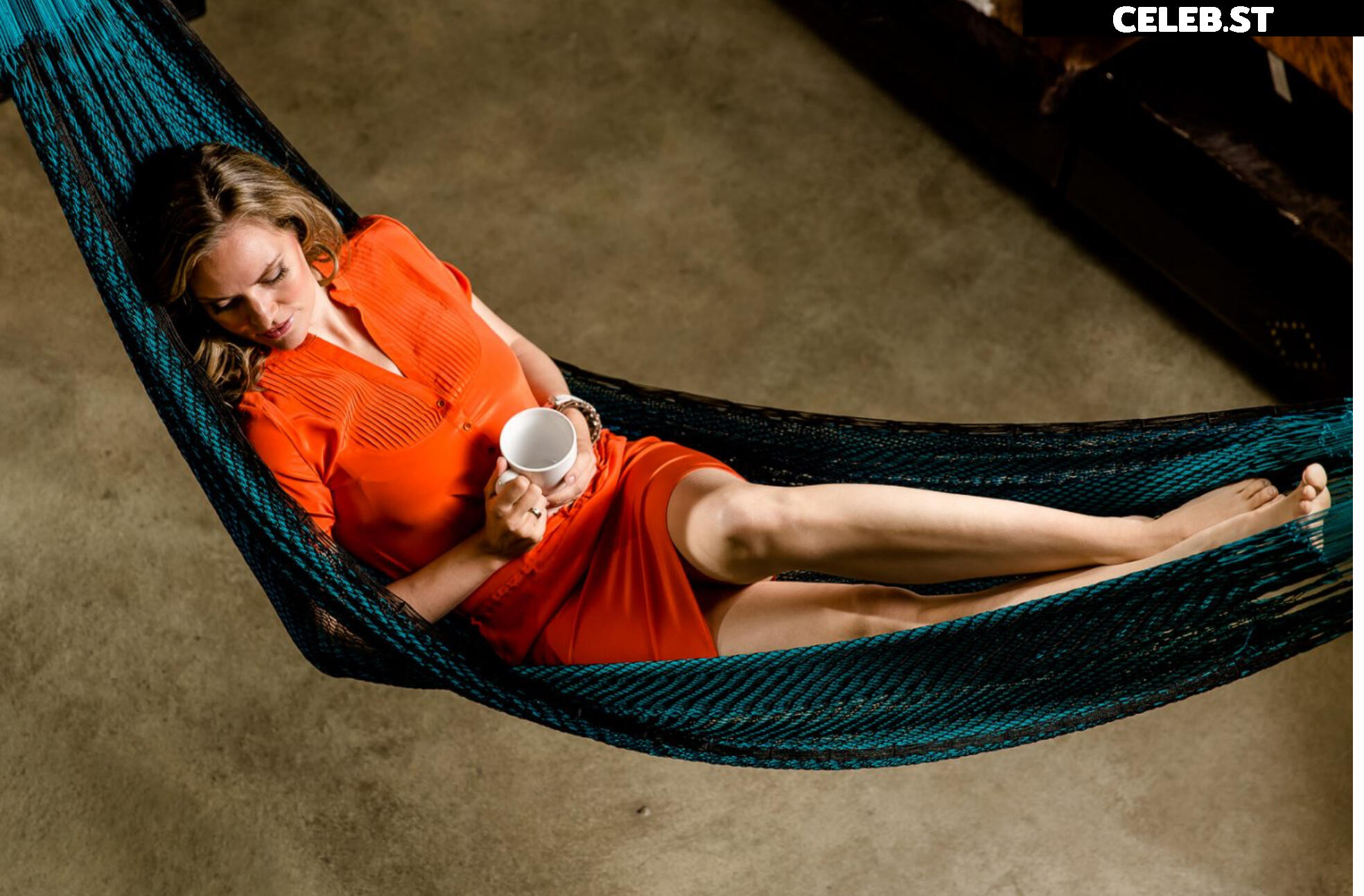 Julia Scharf Image 2112878