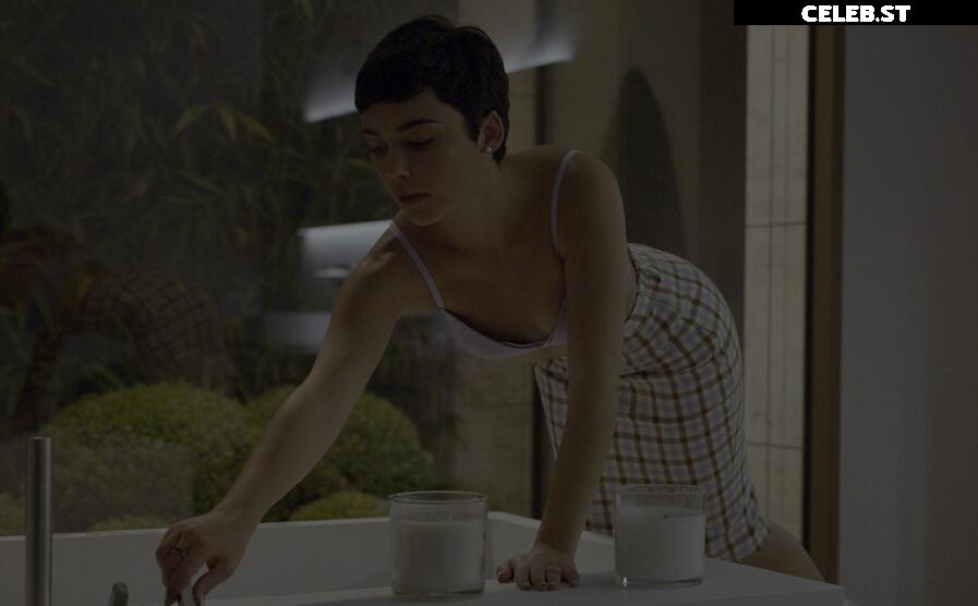 Carla Díaz Image 2112553