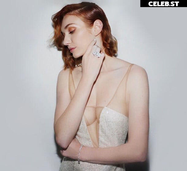 Eleanor Tomlinson Image 2112448