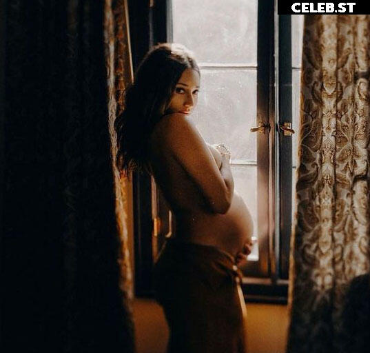 Meaghan Rath Image 2112713