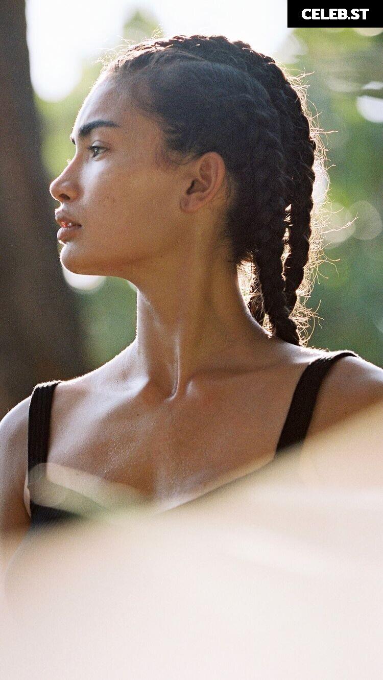 Kelly Gale Image 2112652