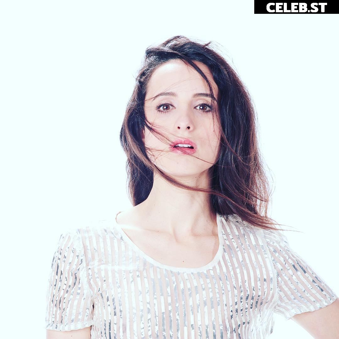 Stephanie Stumph Image 2112099