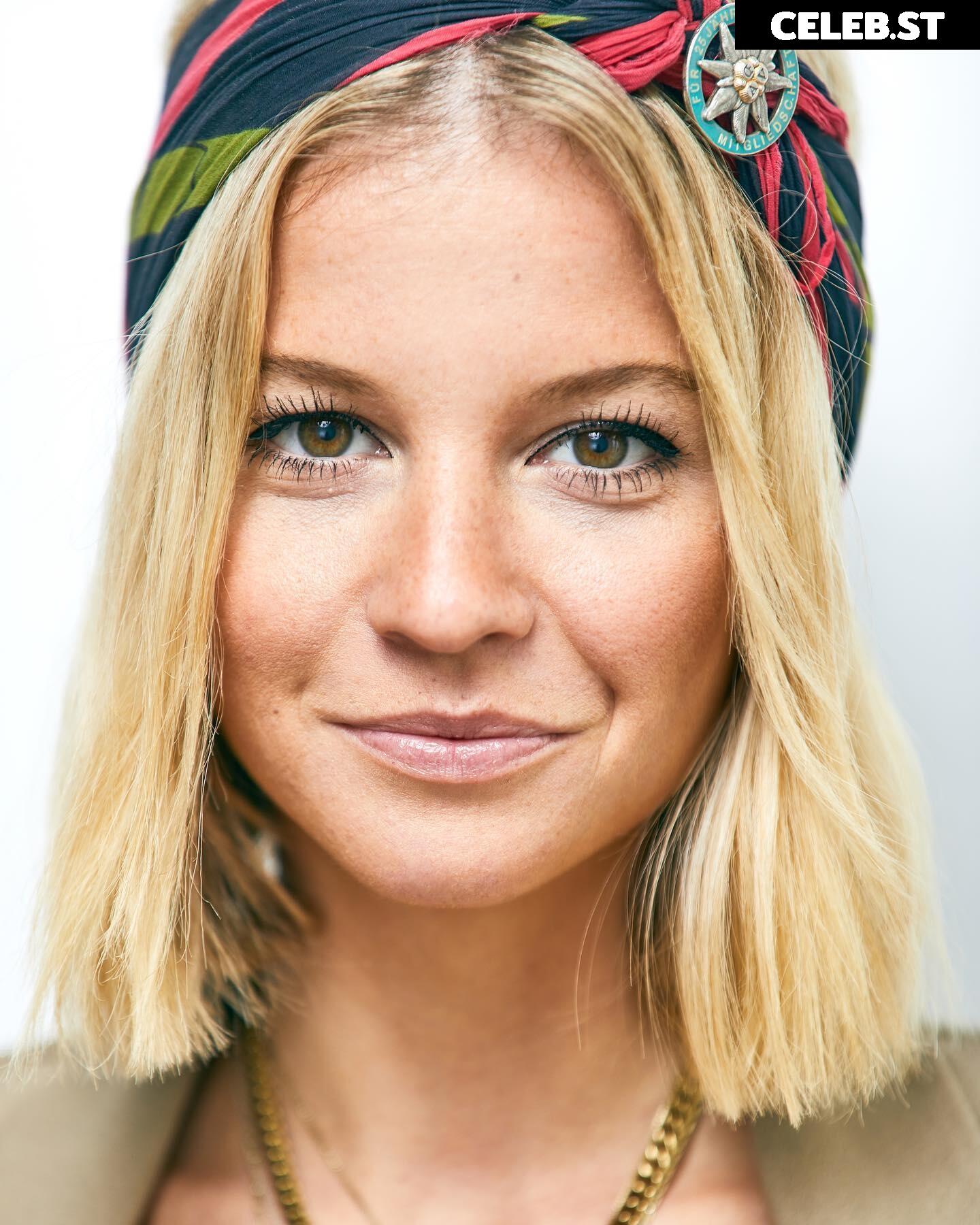 Fanny Stapf Image 2112053