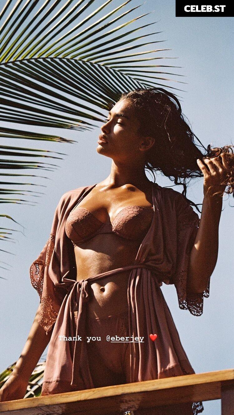 Kelly Gale Image 2113637