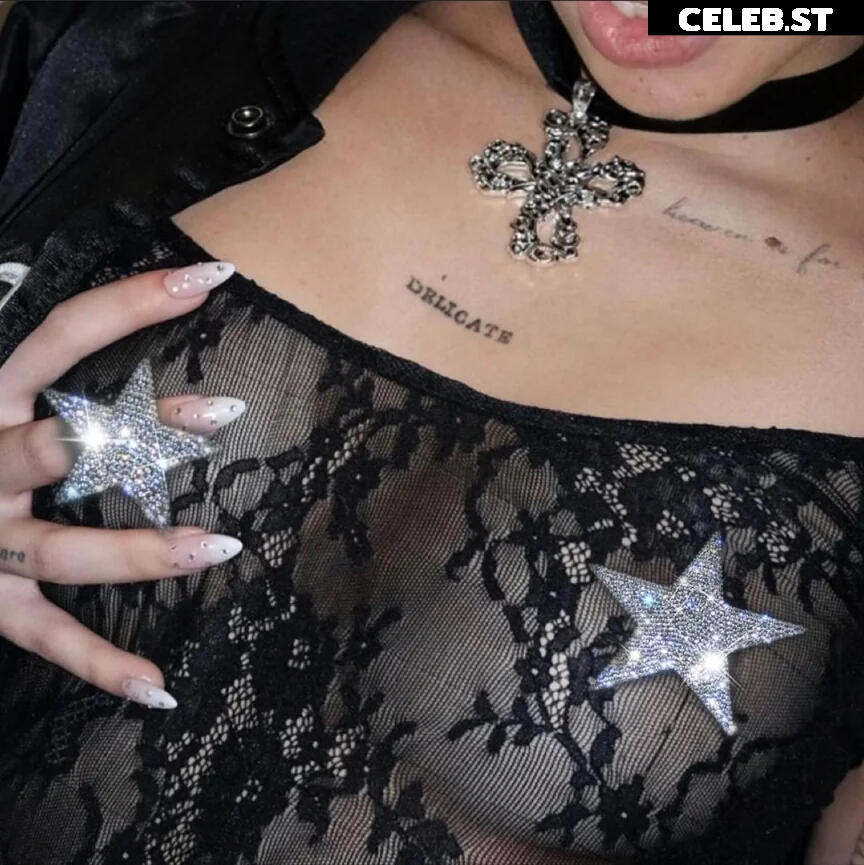 Nessa Barrett Image 2113158