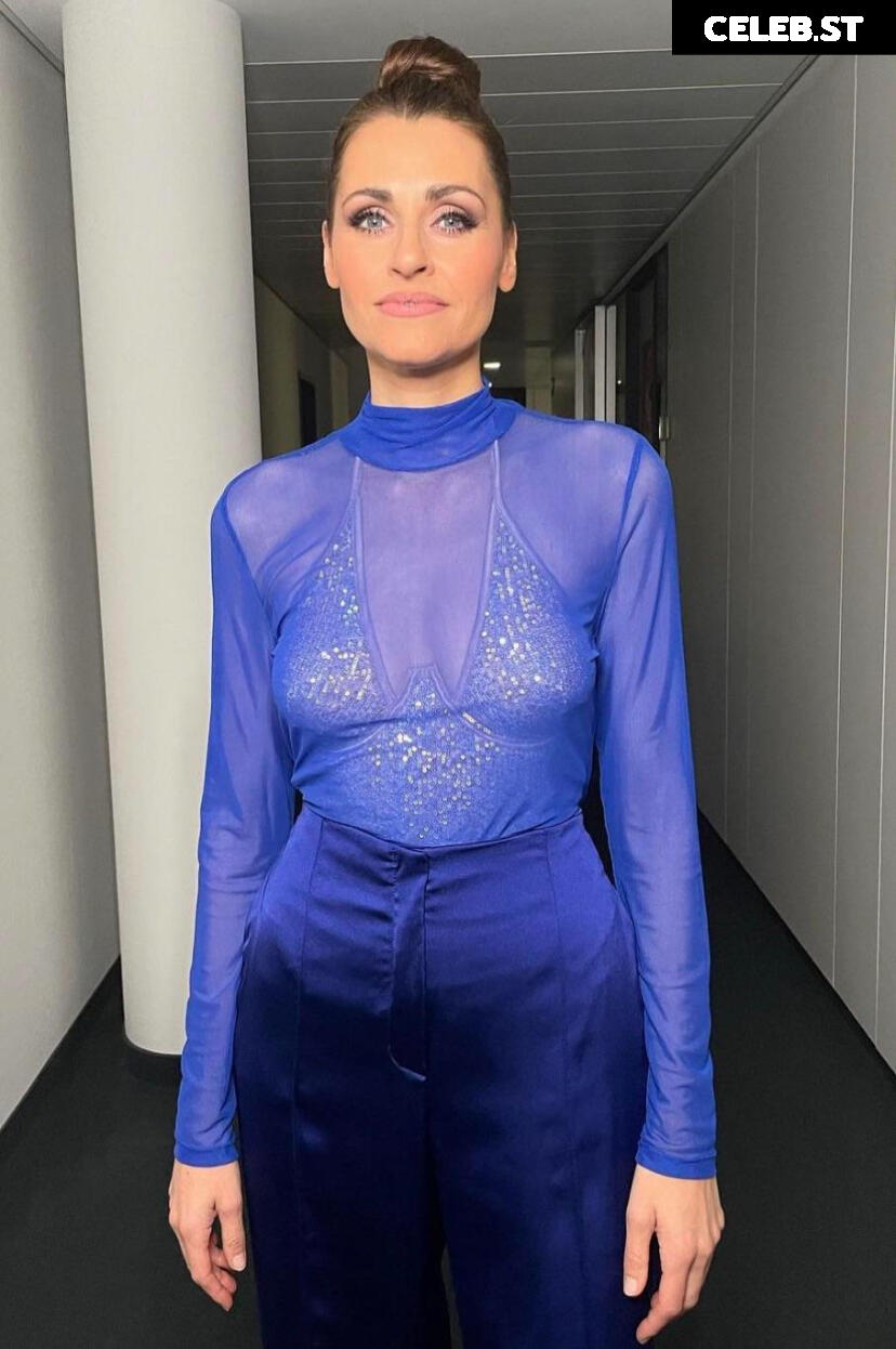 Bella Lesnik Image 2113115