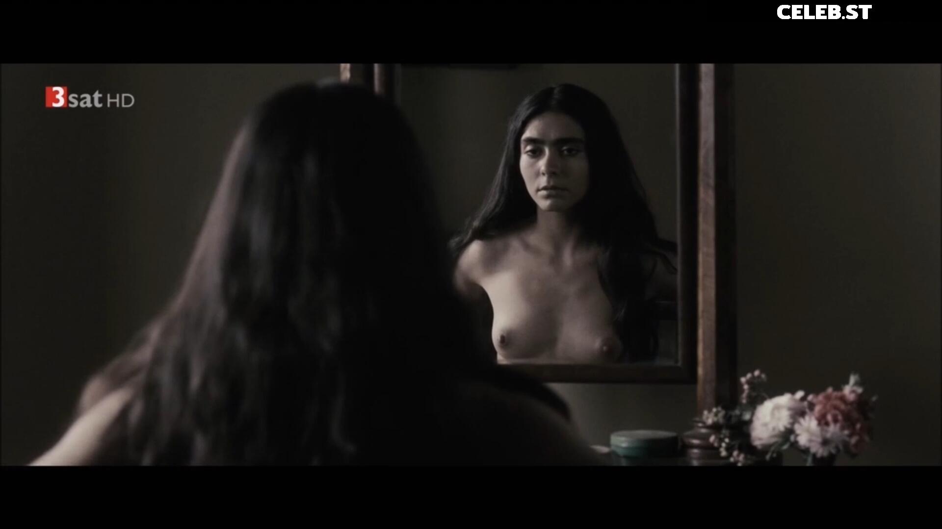 Pegah Ferydoni Image 2110414