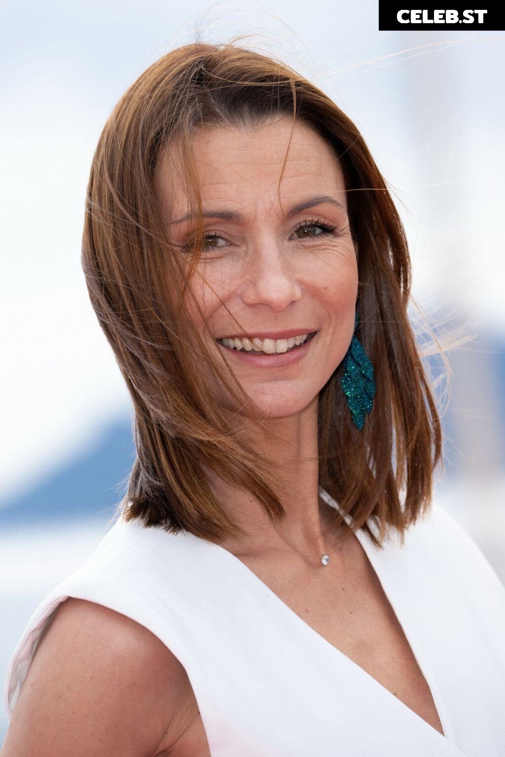 Jennifer Lauret Image 2110436