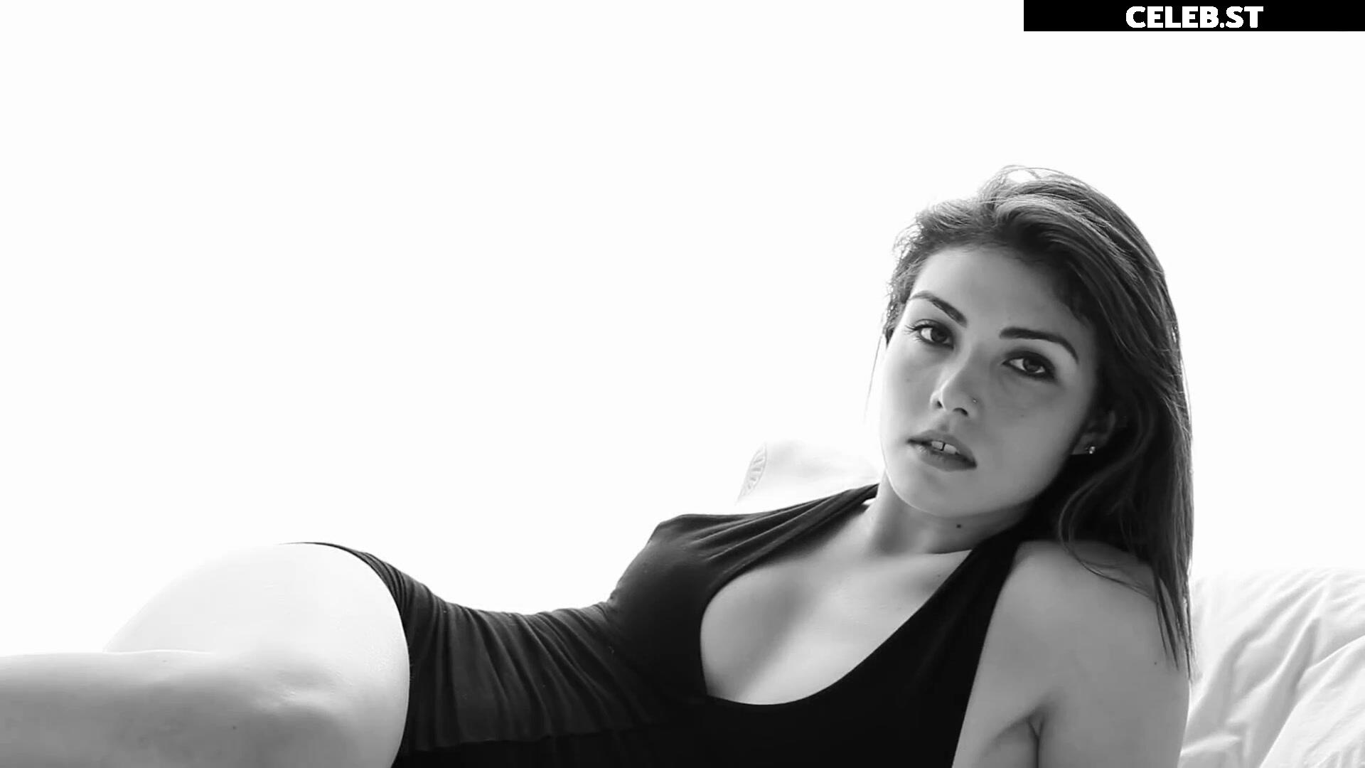 Daniella Pineda Image 2110752