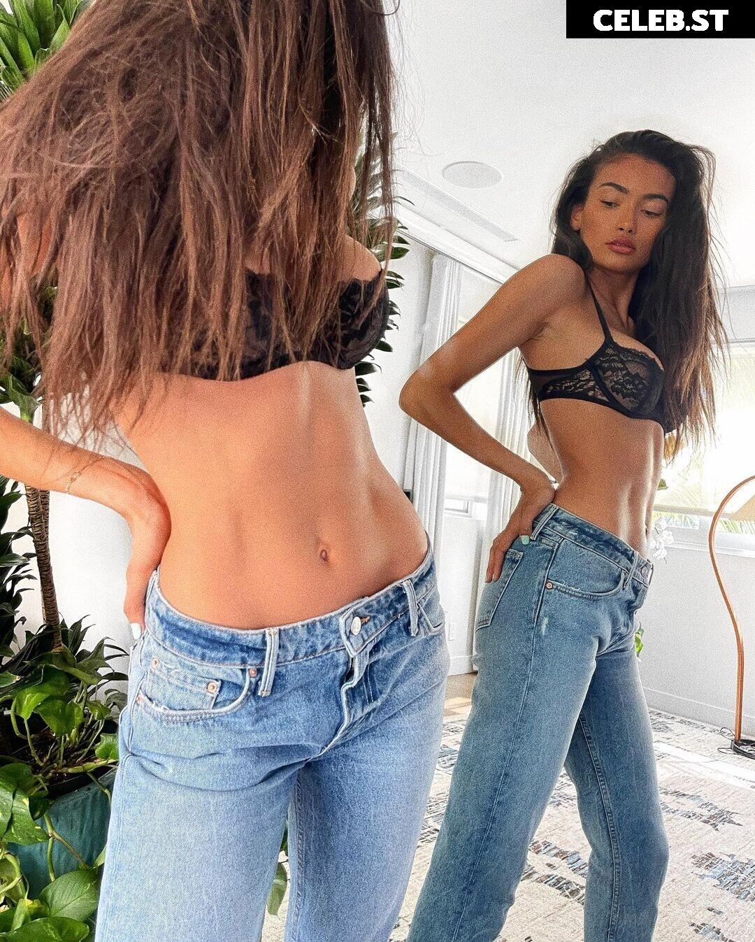 Kelly Gale Image 2110670