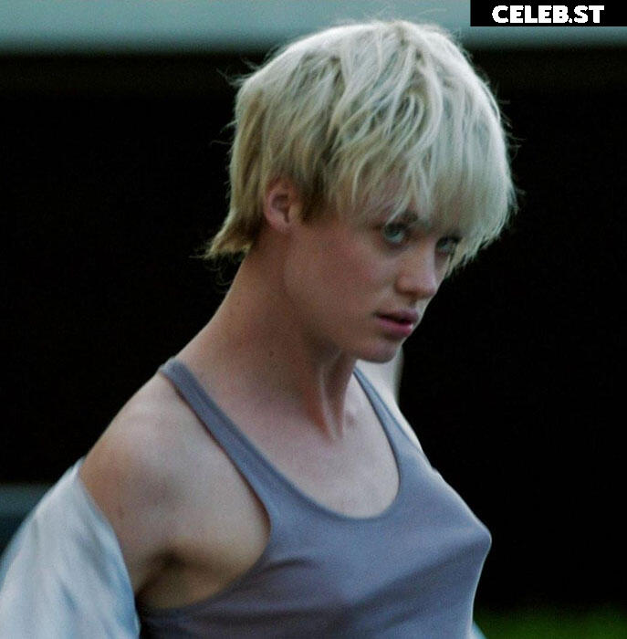 Mackenzie Davis Image 2110180