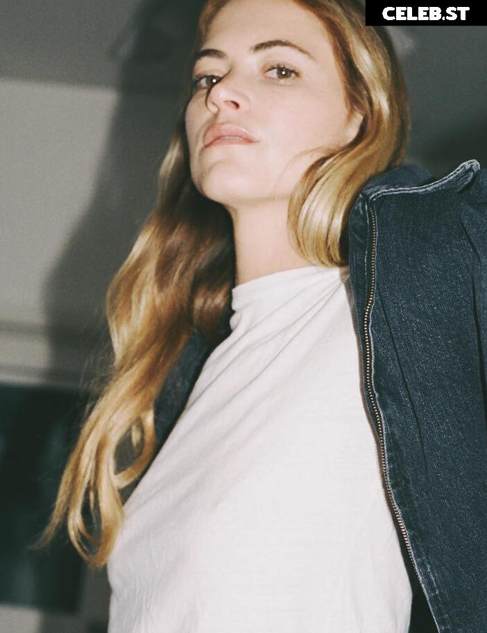 Emily Wickersham Image 2119889