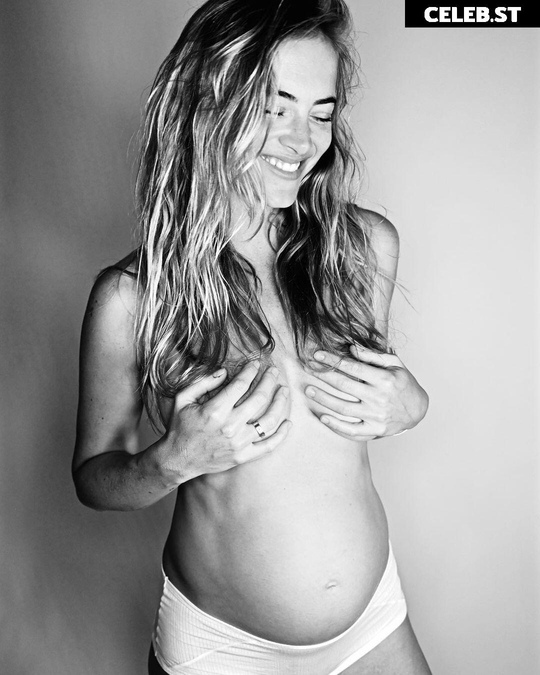 Emily Wickersham Image 2119560