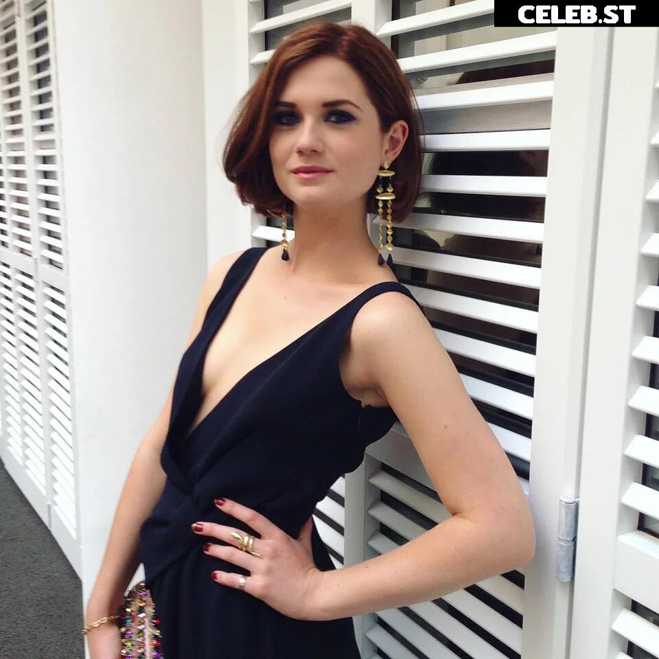 Bonnie Wright Image 2118195