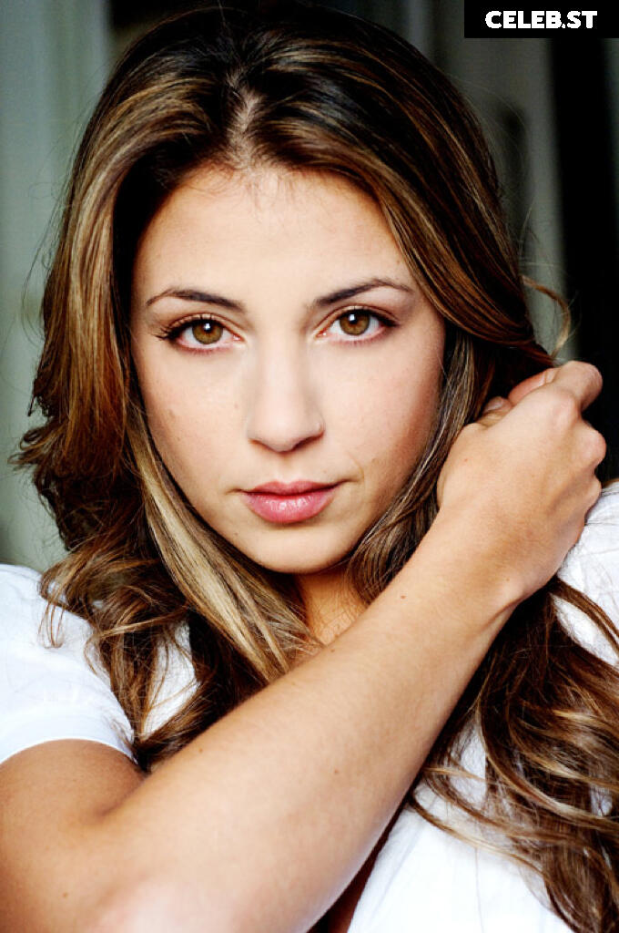 Arzu Bazman Image 2105413