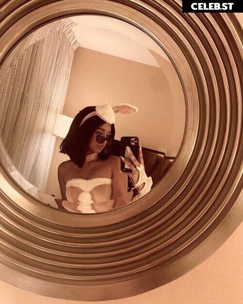 Maitreyi Ramakrishnan Image 2106363