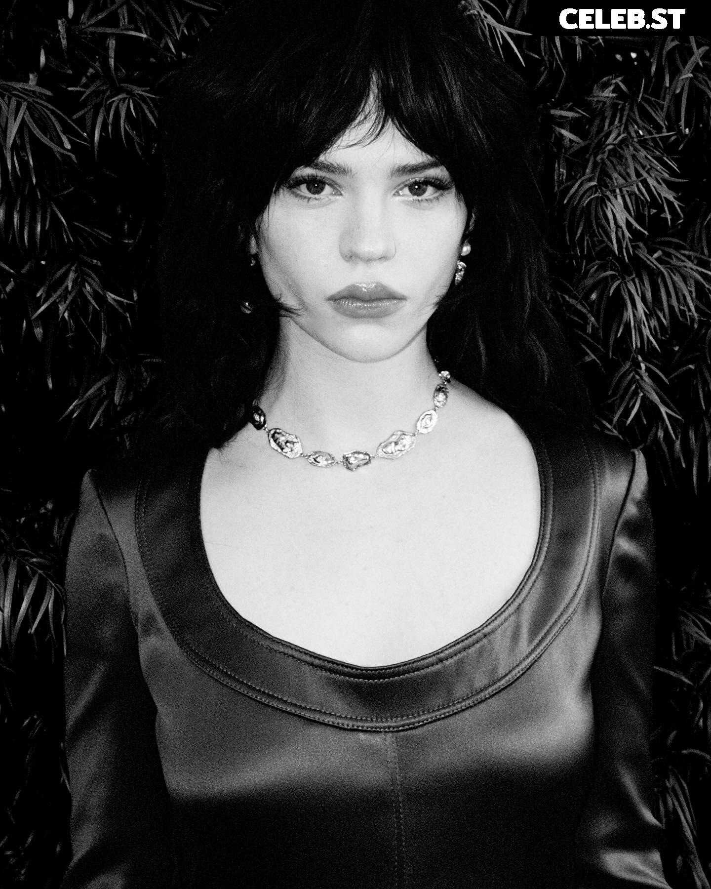 Sophie Thatcher Image 2107778