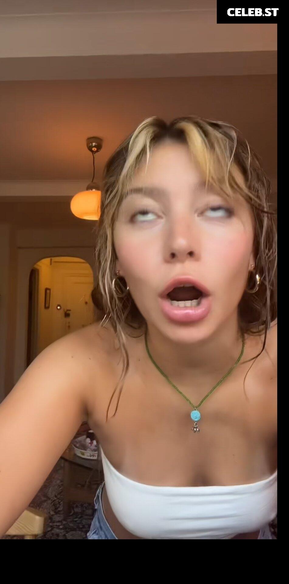 Genevieve Hannelius Image 2107092