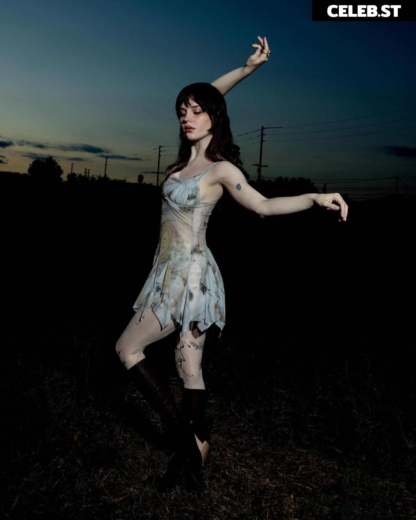 Sophie Thatcher Image 2107360