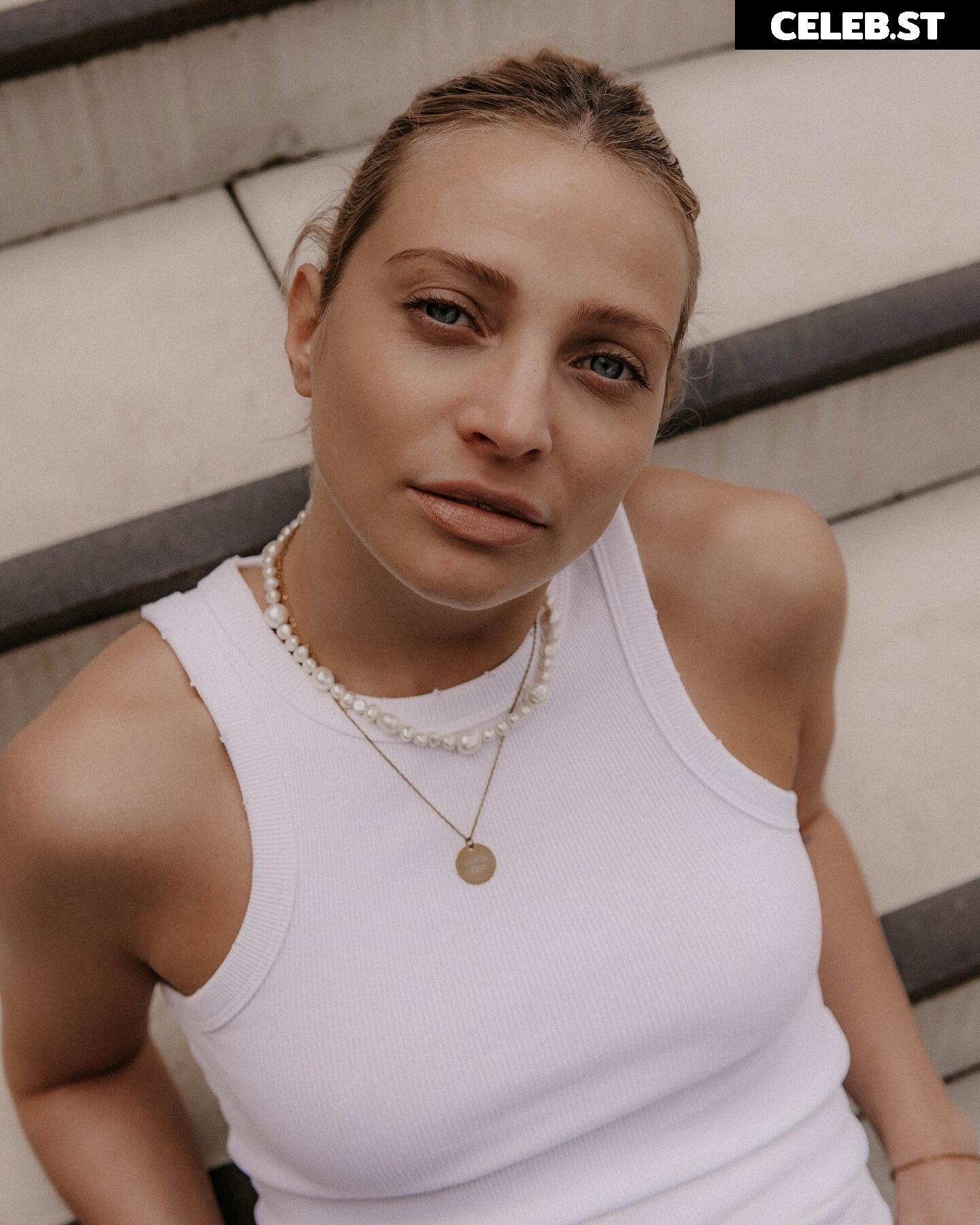 Tamara „Tami“ Nehrbass Image 2104573