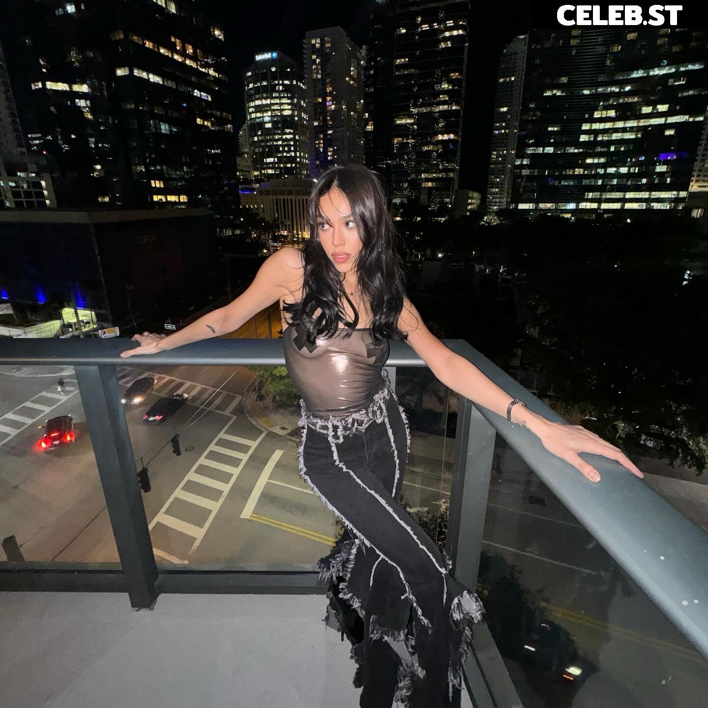 Danna Paola Image 2104009