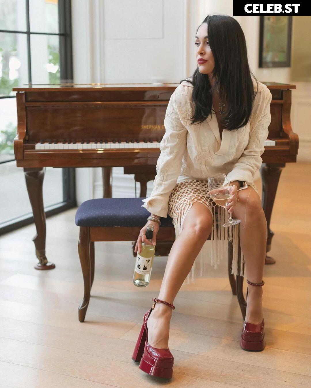 Brie Bella Image 2104920