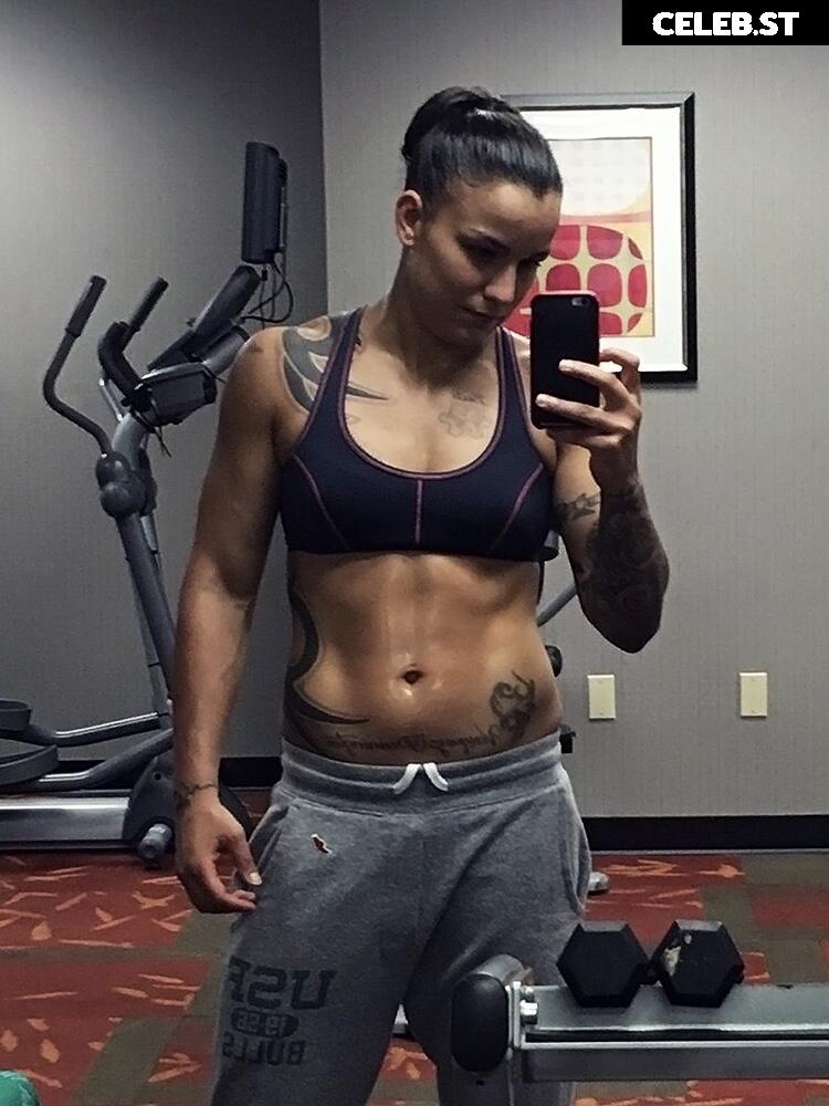 Raquel Pennington Image 2101480