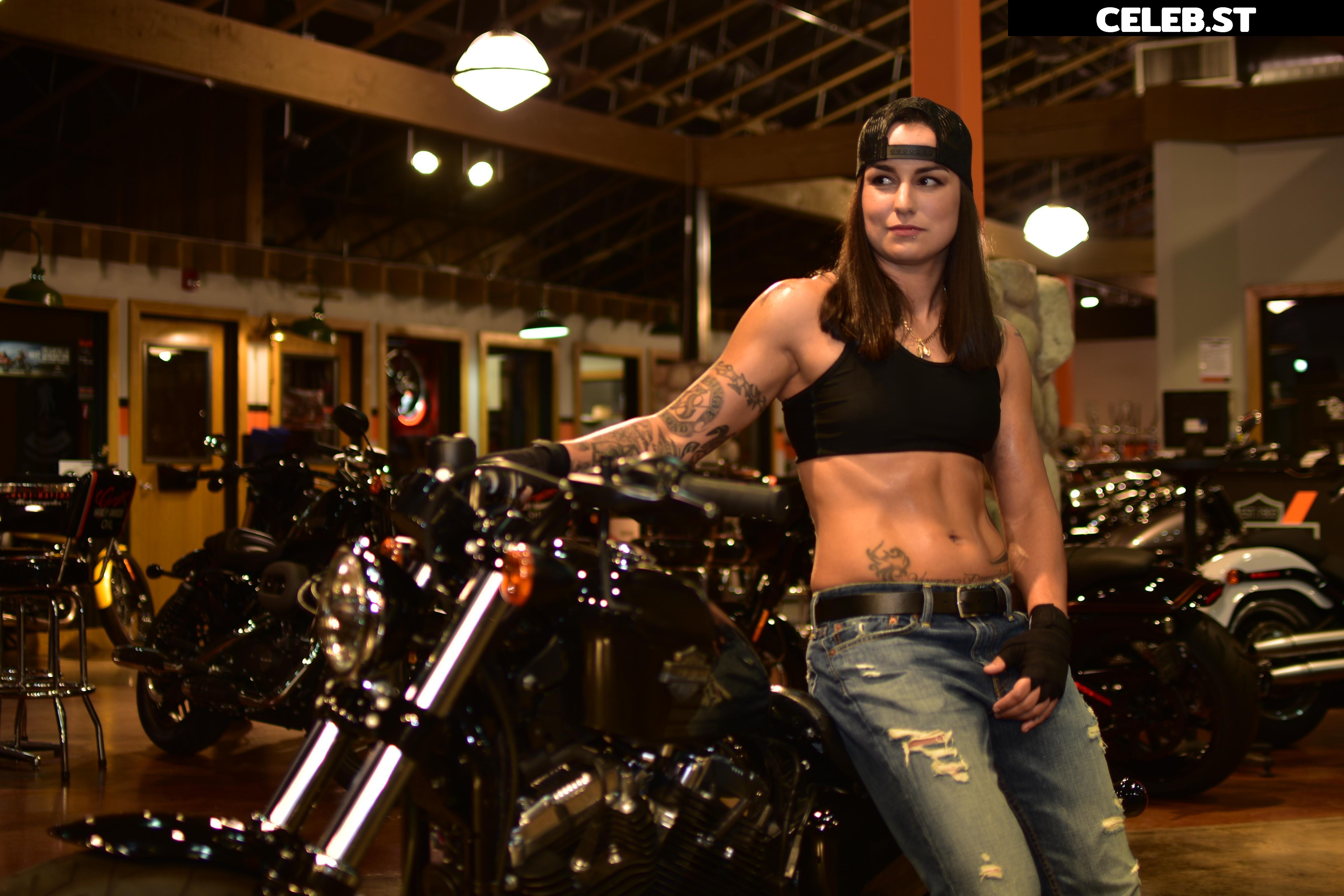 Raquel Pennington Image 2101680