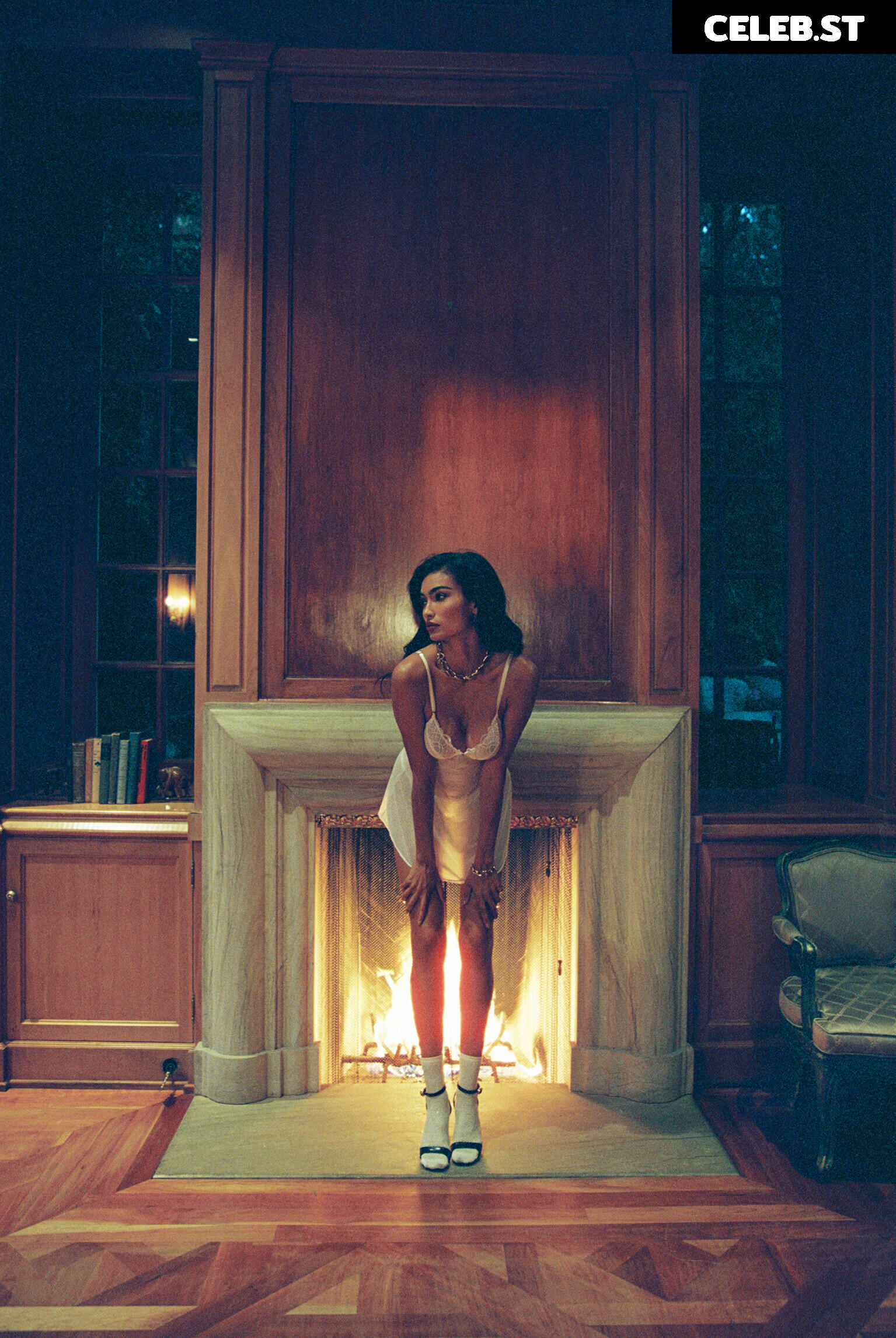 Kelly Gale Image 2101948