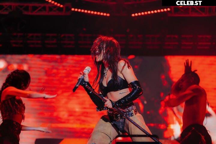 Danna Paola Image 2103587