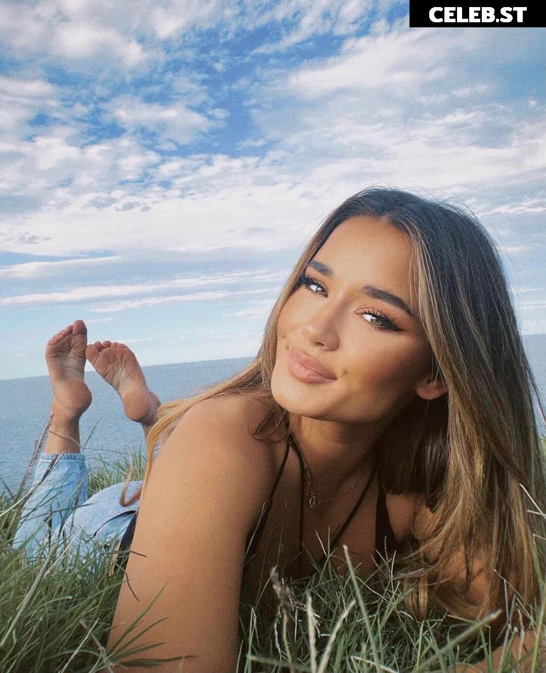 Isabelle Clarke Image 2103111