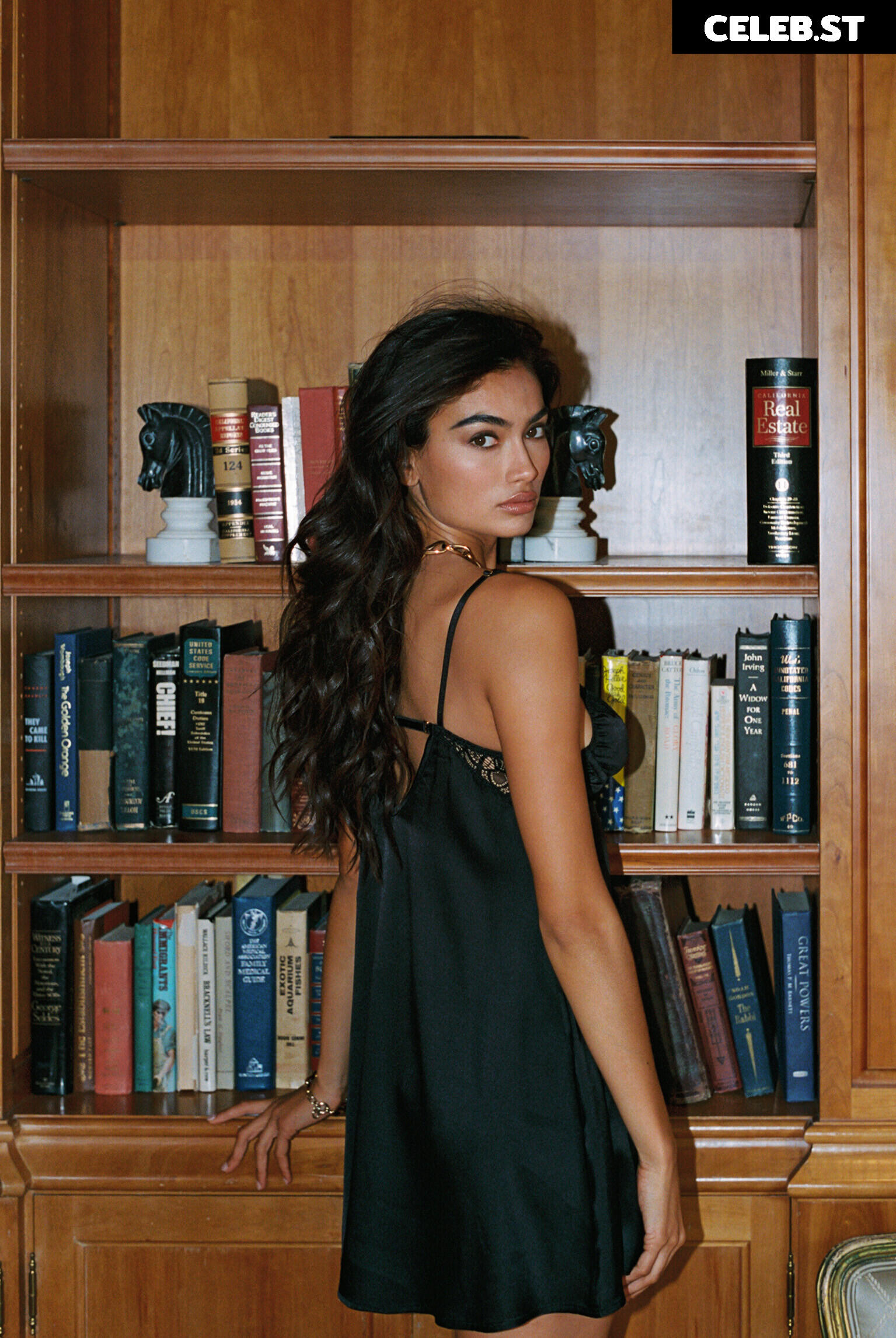 Kelly Gale Image 2103083