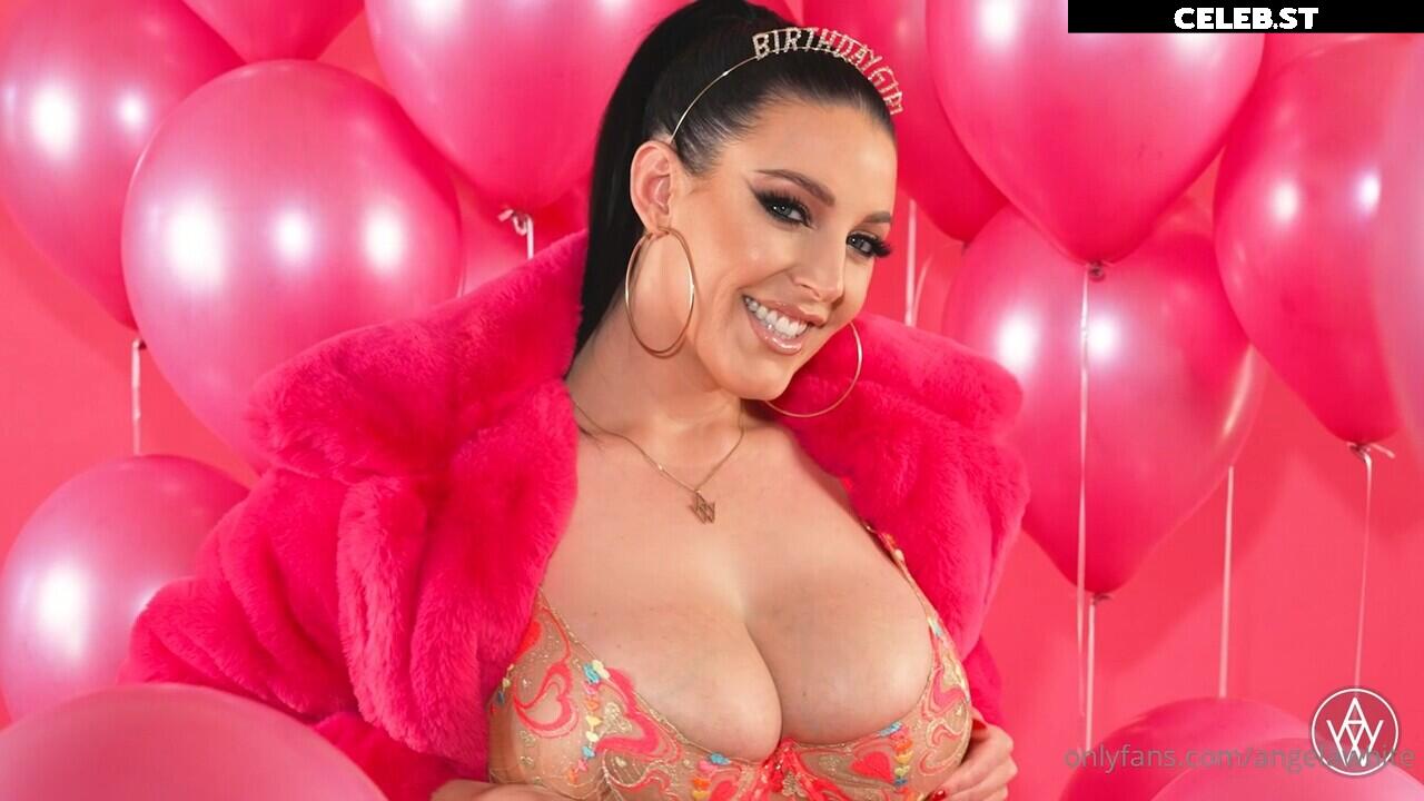 Angela White Image 21007506