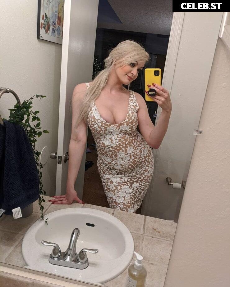 Danielle DeNicola Image 21000442