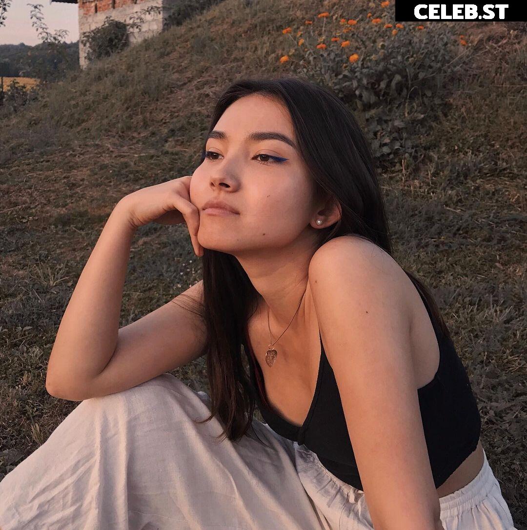 Maria Zhang Image 2100201