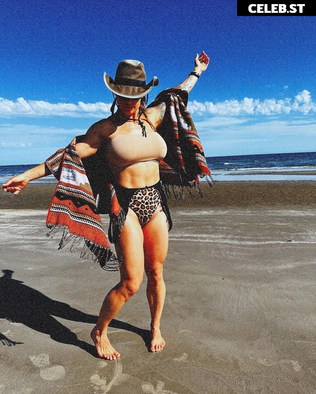 Celeste Bonin (Kaitlyn WWE) Image 2108767