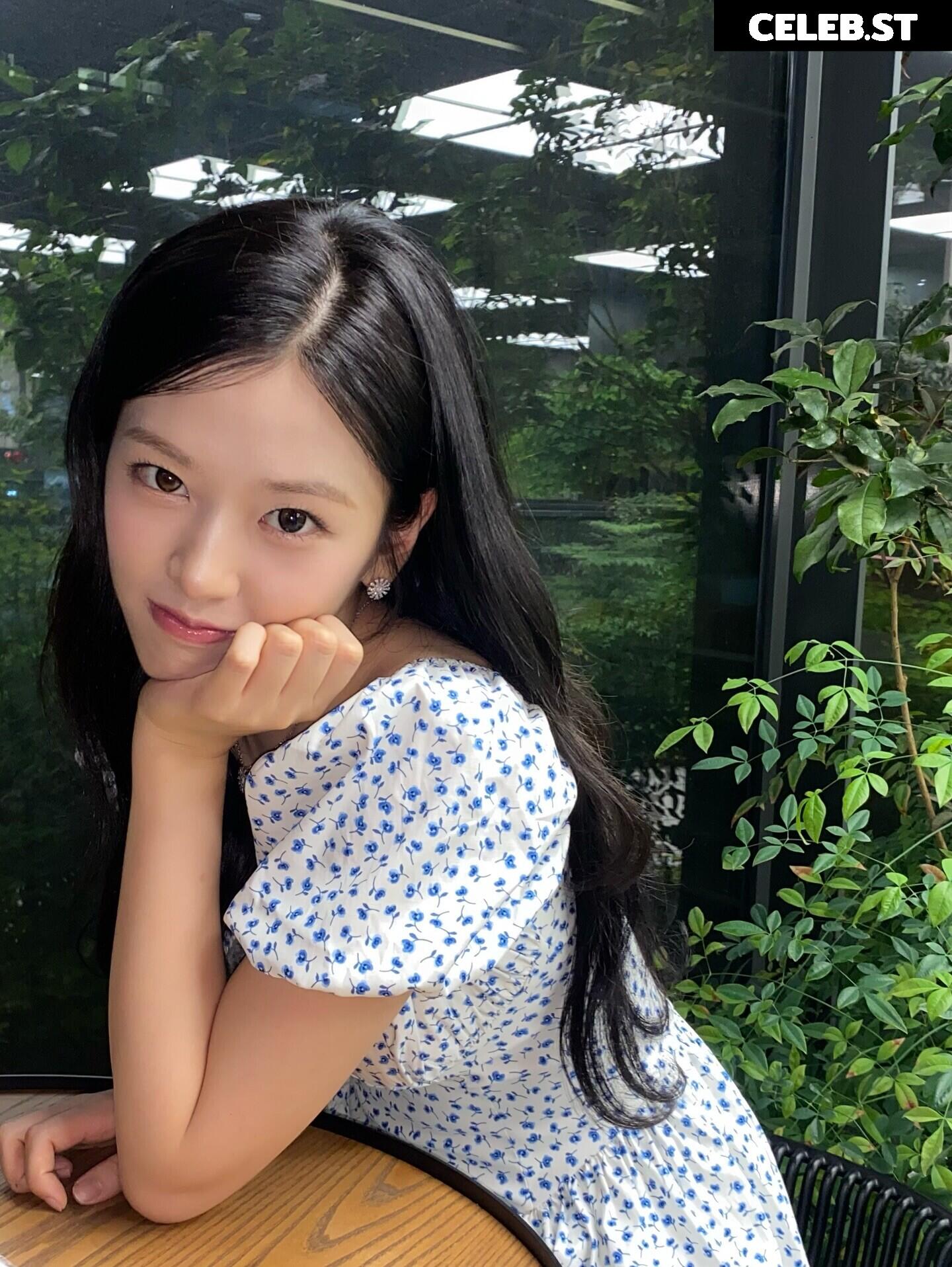An Yujin 안유진 | (An) IVE Image 22958976