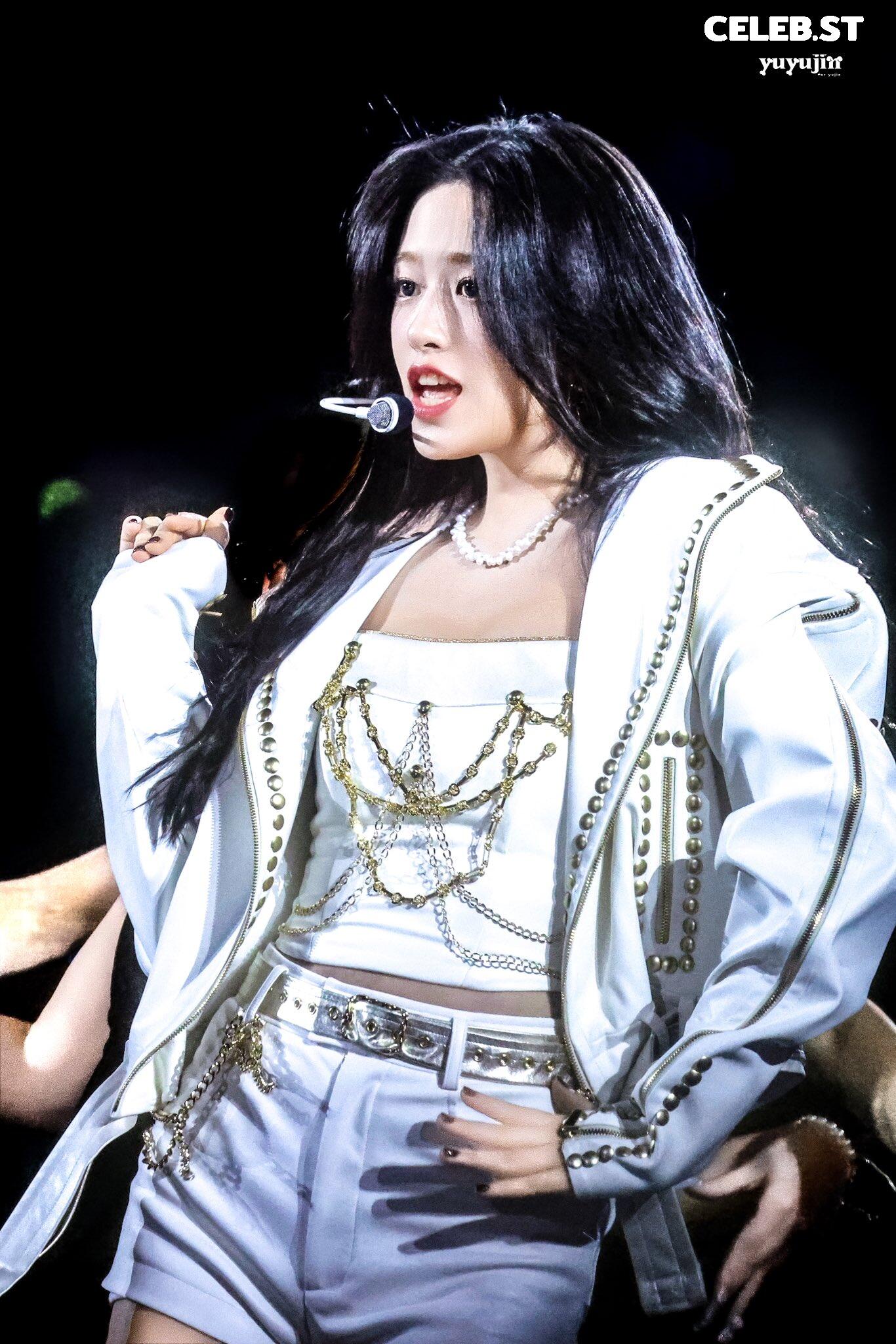 An Yujin 안유진 | (An) IVE Image 22958761