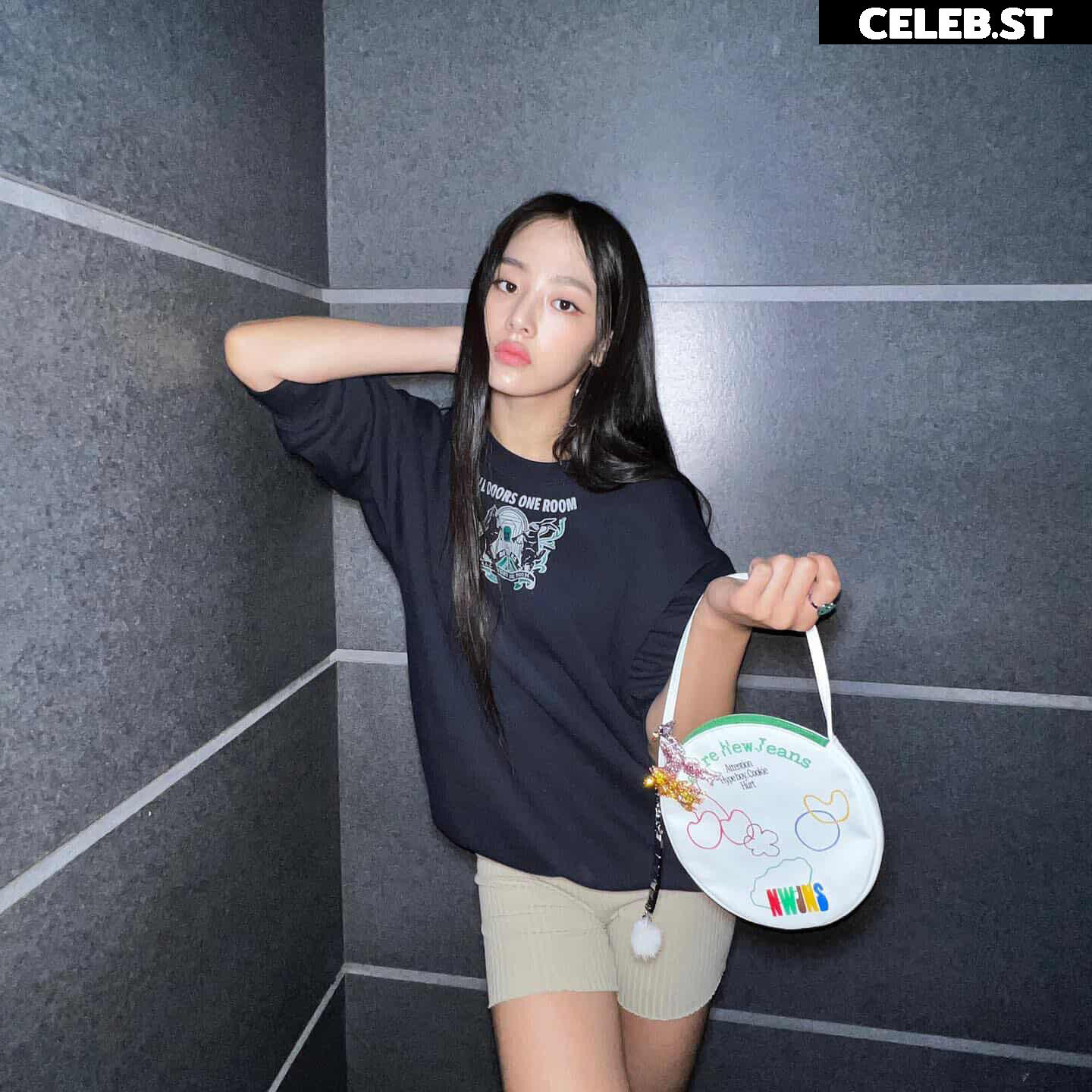Minji (NewJeans) Image 22955908