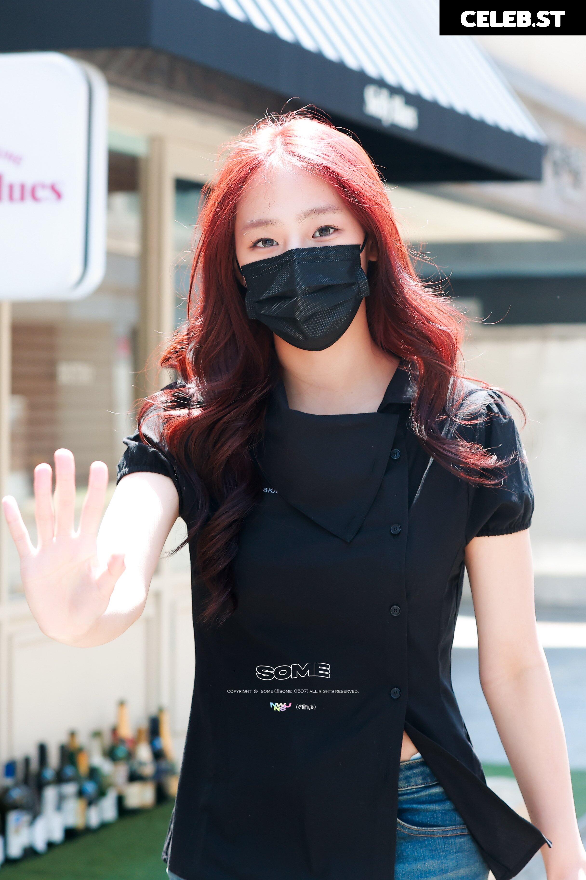 Minji (NewJeans) Image 22955827