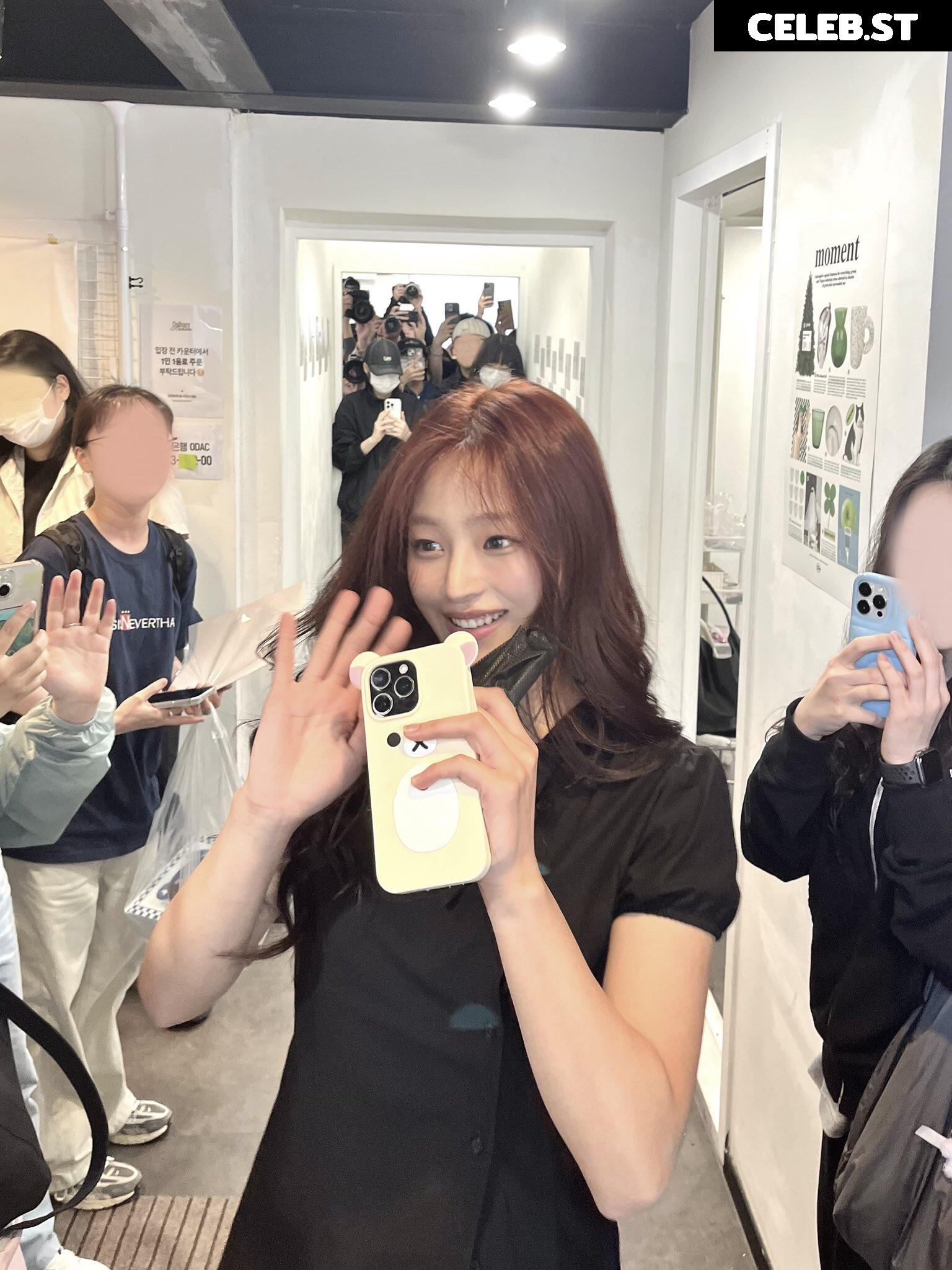 Minji (NewJeans) Image 22955843
