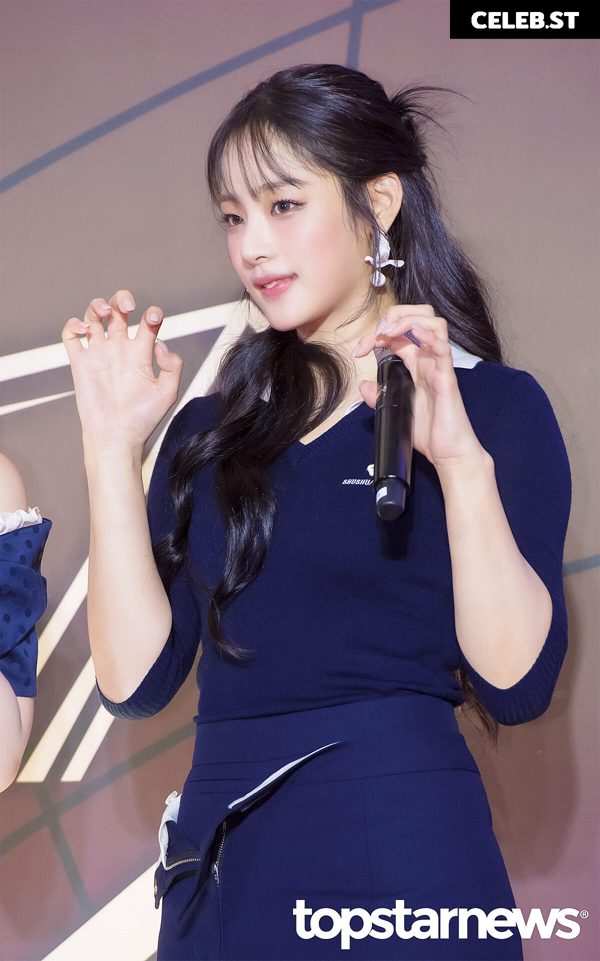 Minji (NewJeans) Image 22955585